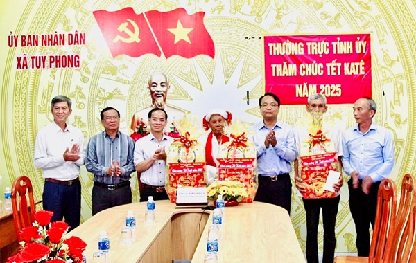 Lâm Đồng: Nét đẹp văn hóa trong Tết Katê của đồng bào Chăm Tuy Phong